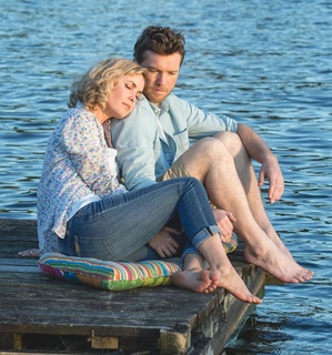 Radha Mitchell feet photo thumbnail
