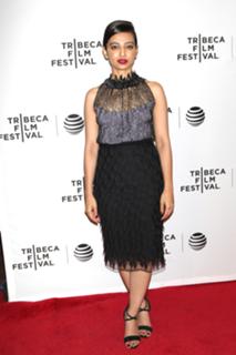 Radhika Apte feet photo thumbnail