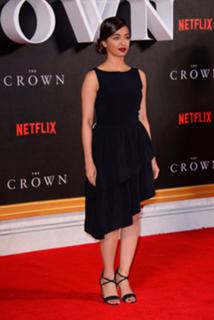 Radhika Apte feet photo thumbnail