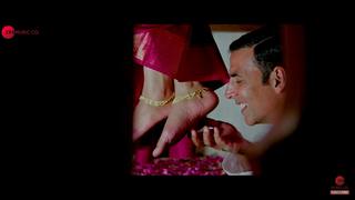 Radhika Apte feet photo thumbnail