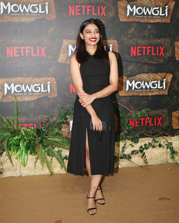 Radhika Apte feet photo thumbnail