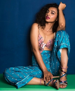 Radhika Apte feet photo thumbnail