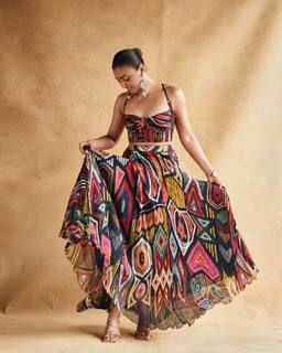 Radhika Apte feet photo thumbnail