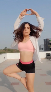 Radhika Madan feet photo 13
