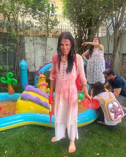 Radhika Madan feet photo 14