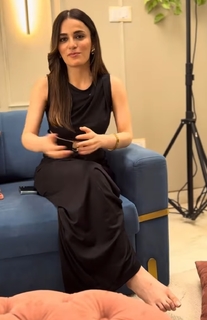 Radhika Madan feet photo 13