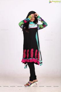 Radhika Pandit feet photo 12