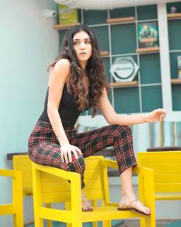 Radhika Seth feet photo 7