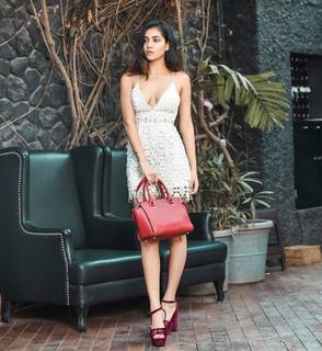 Radhika Seth feet photo 17