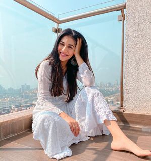 Radhika Seth feet photo 3