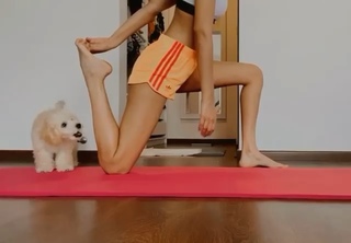 Radhika Seth feet photo 12