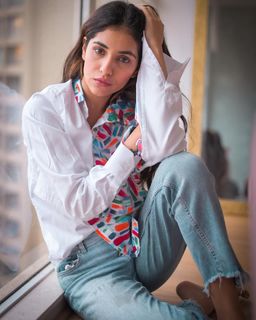 Radhika Seth feet photo 11