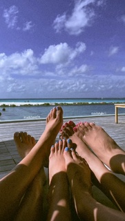 Radhika Seth feet photo 14