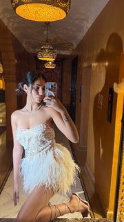 Radhika Seth feet photo 12