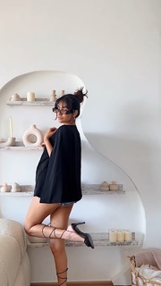 Radhika Seth feet photo 12