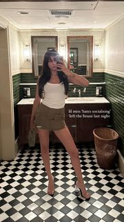 Radhika Seth feet photo 14
