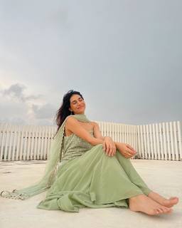 Radhika Seth feet photo 13