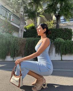 Radhika Seth feet photo 4