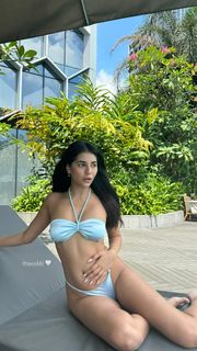 Radhika Seth feet photo 12