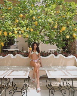 Radhika Seth feet photo 3
