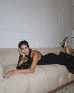 Radhika Seth feet photo 2