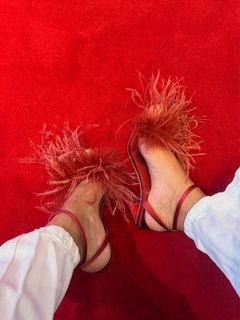 Radhika Seth feet photo 17