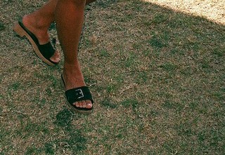 Rae Dawn Chong feet photo 13