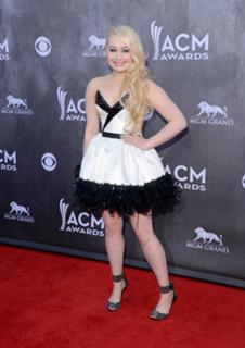 RaeLynn feet photo 14