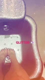 RaeLynn feet photo 1
