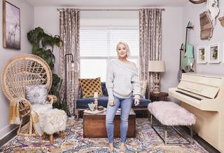RaeLynn feet photo 3