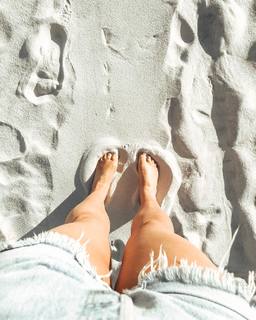 RaeLynn feet photo 2