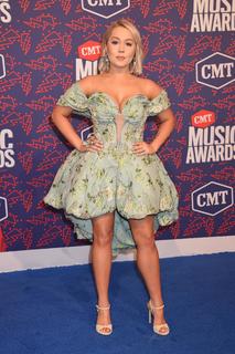 RaeLynn feet photo 11