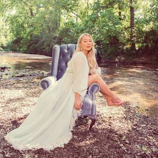 RaeLynn feet photo 11