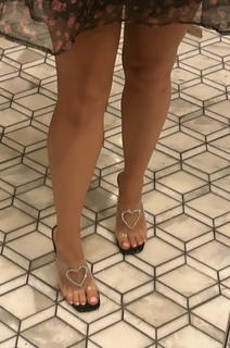 RaeLynn feet photo 5