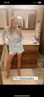 RaeLynn feet photo 13