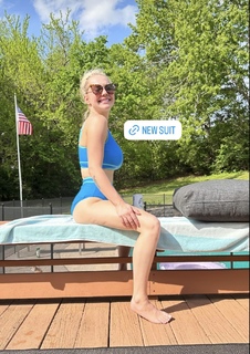 RaeLynn feet photo 12
