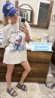 RaeLynn feet photo 8