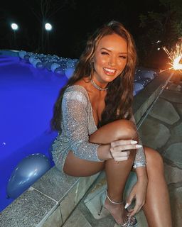 Rafa Kalimann feet photo thumbnail