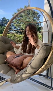 Rafa Kalimann feet photo thumbnail