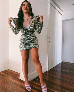 Rafa Kalimann feet photo thumbnail