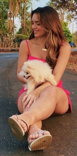 Rafa Kalimann feet photo thumbnail