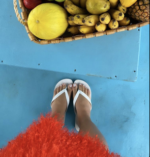 Rafa Kalimann feet photo thumbnail