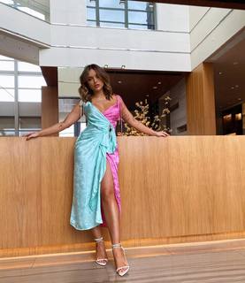 Rafa Kalimann feet photo thumbnail