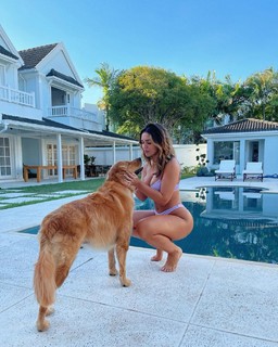 Rafa Kalimann feet photo thumbnail