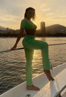 Rafa Kalimann feet photo thumbnail