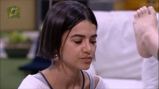 Rafa Kalimann feet photo thumbnail