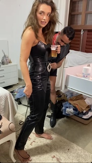 Rafa Kalimann feet photo thumbnail