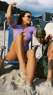 Rafa Kalimann feet photo thumbnail