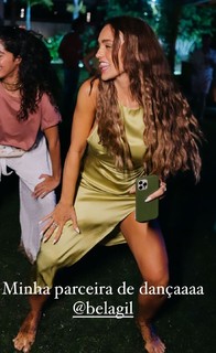 Rafa Kalimann feet photo thumbnail