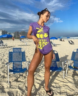 Rafa Kalimann feet photo thumbnail